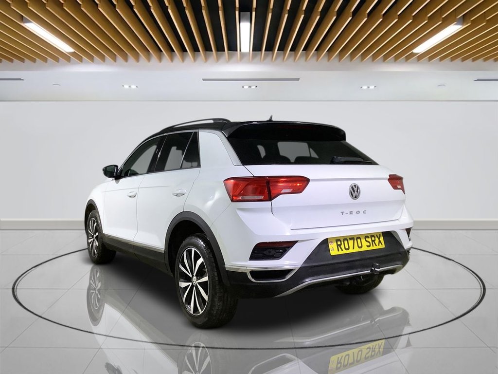 Used Volkswagen T-Roc 2020 for sale - 76327869: Photo 6