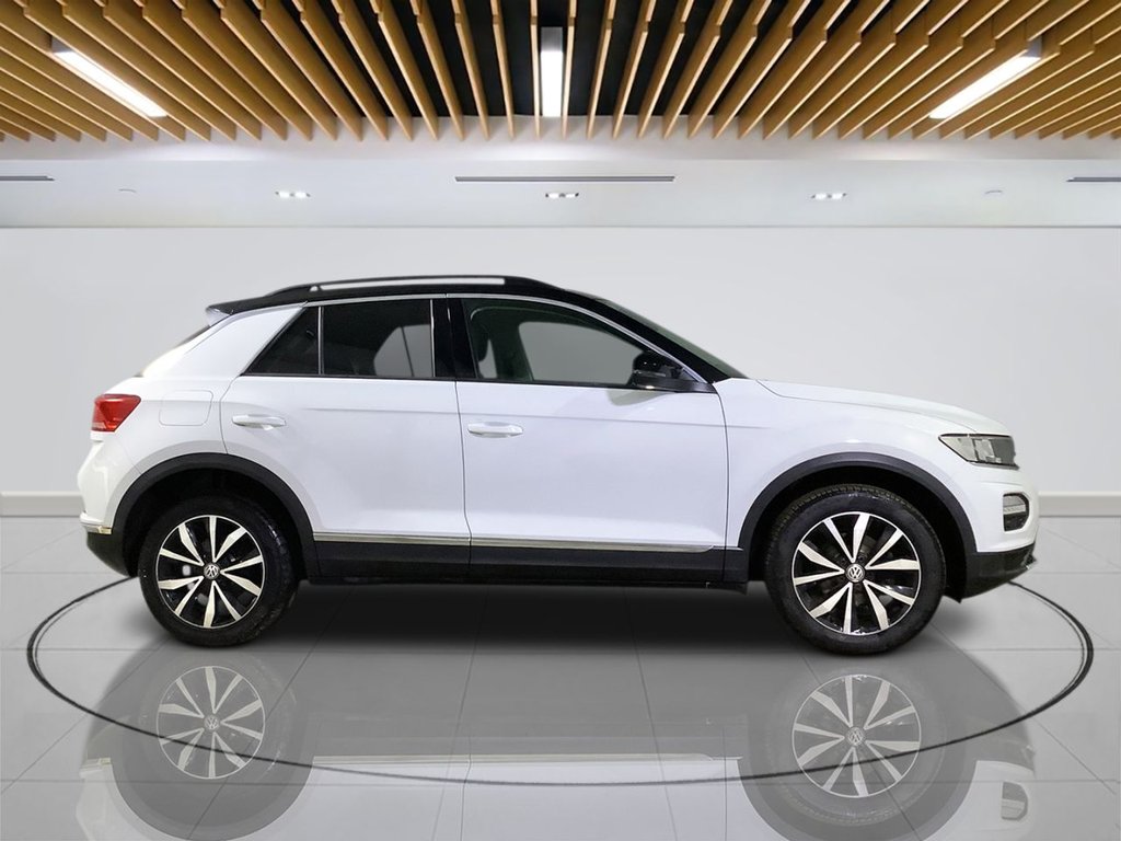 Used Volkswagen T-Roc 2020 for sale - 76327869: Photo 9