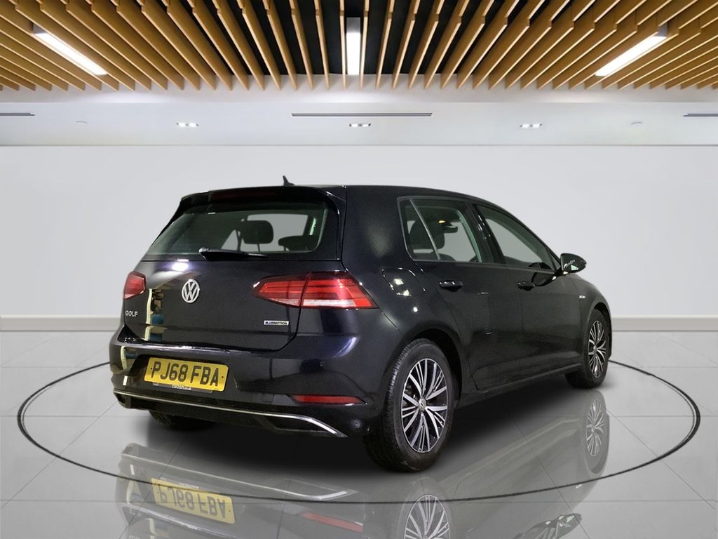 Used Volkswagen Golf 2018 for sale - 76439079: Photo 7