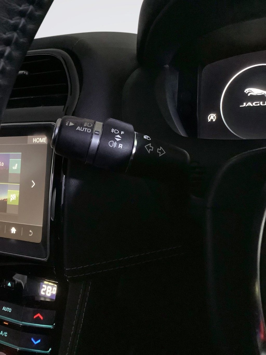Used Jaguar F-Pace 2018 for sale - 76698143: Photo 17