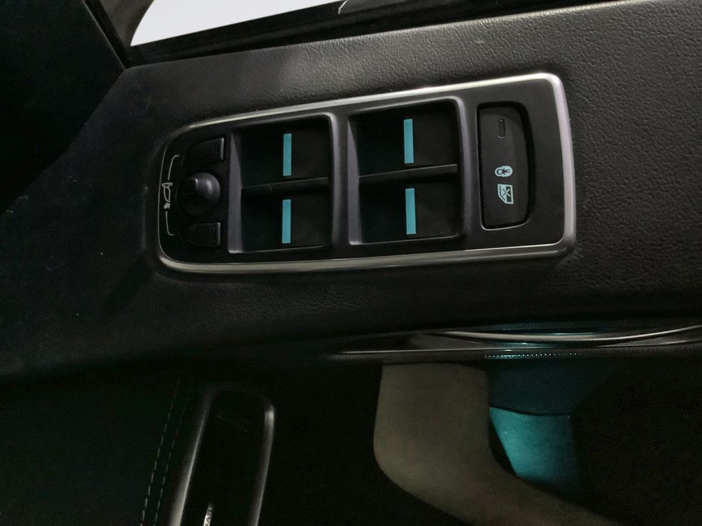 Used Jaguar F-Pace 2018 for sale - 76698143: Photo 24