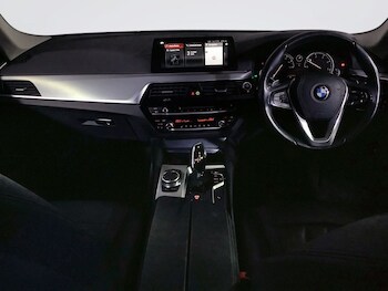 Used BMW 5 Series 2017 for sale - 76768011: Photo