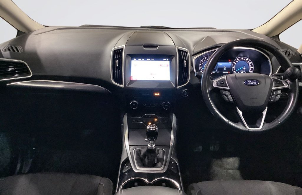 Used Ford S-Max 2017 for sale - 77065233: Photo 2