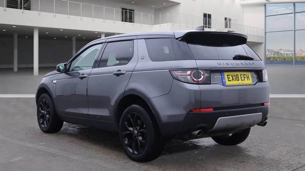 Used Land Rover Discovery Sport 2018 for sale - 76410381: Photo 3