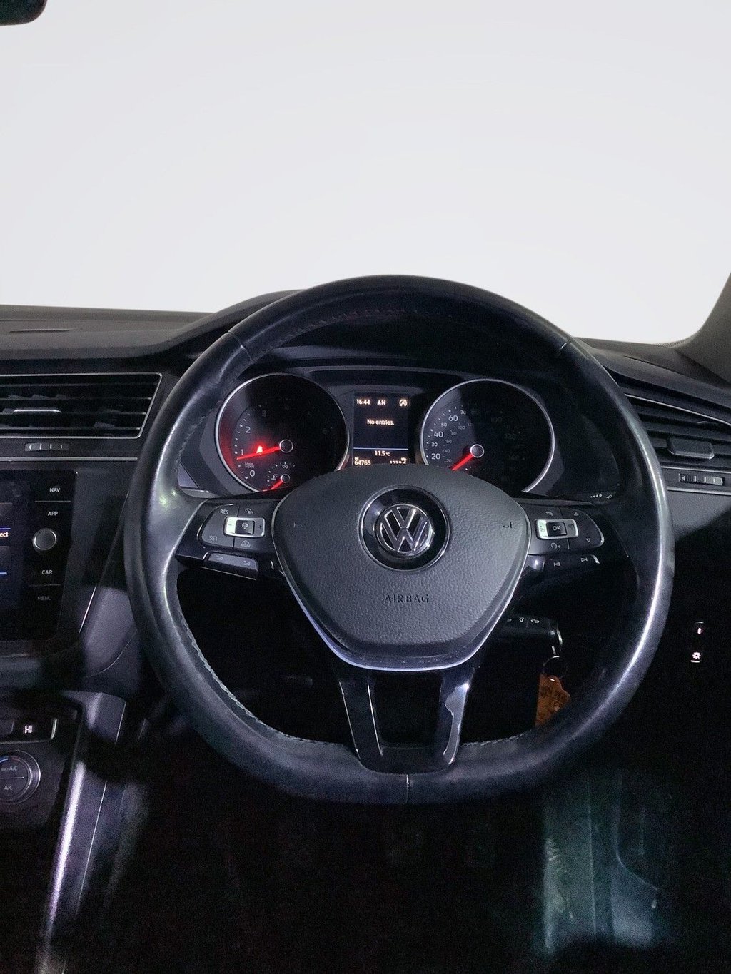 Used Volkswagen Tiguan 2018 for sale - 76474650: Photo 16