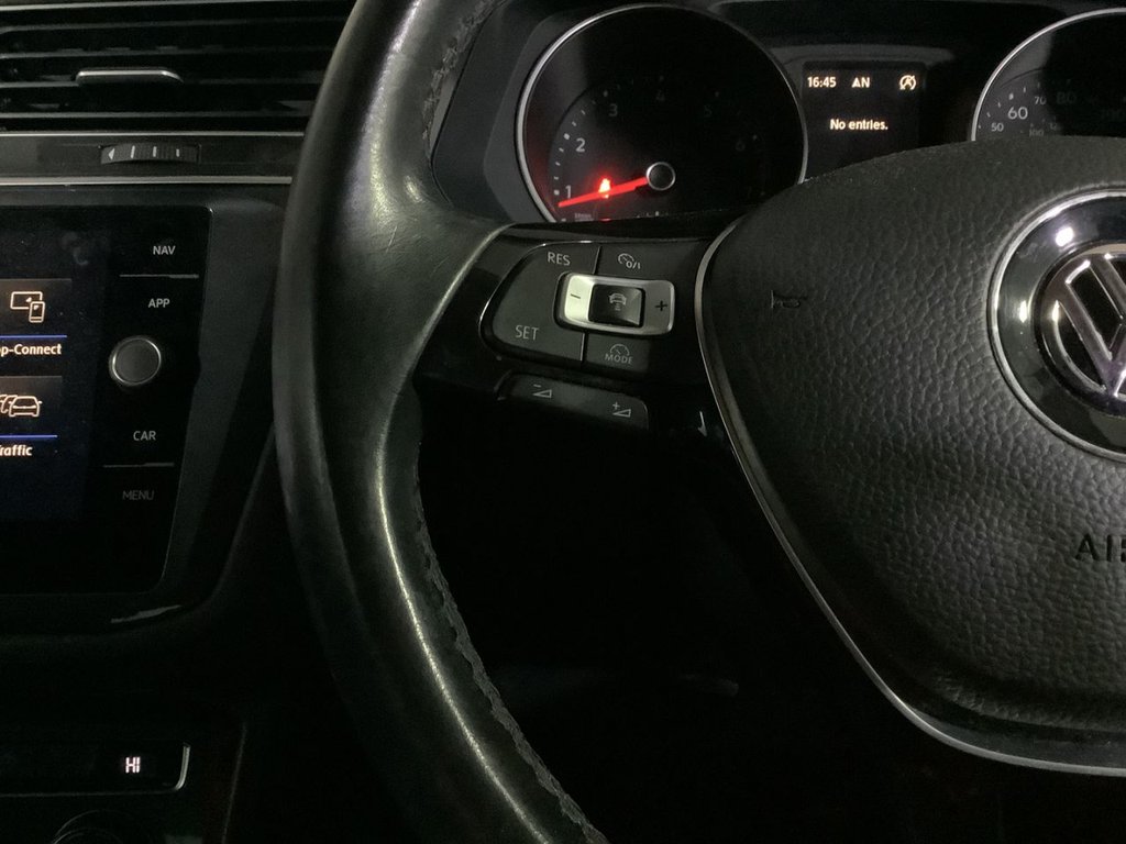 Used Volkswagen Tiguan 2018 for sale - 76474650: Photo 17