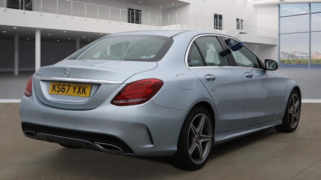 Used Mercedes-Benz C Class 2017 for sale - 76406919: Photo 4