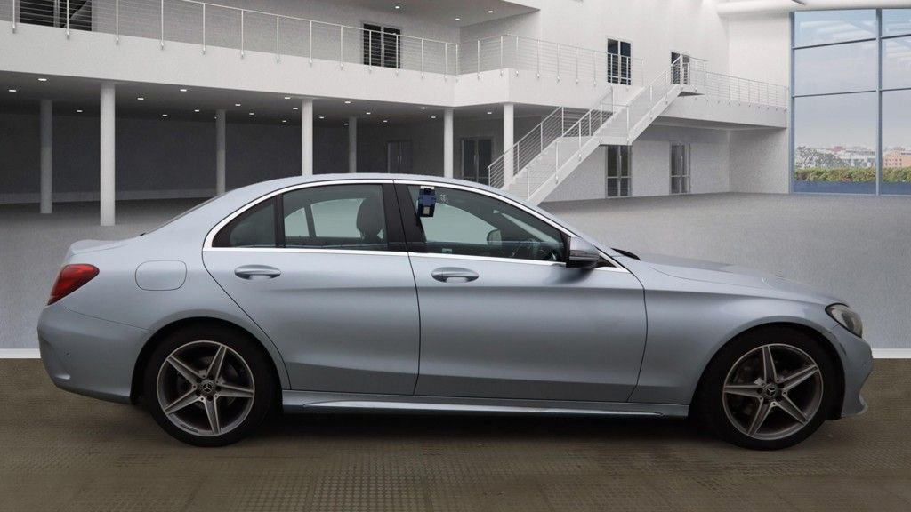 Used Mercedes-Benz C Class 2017 for sale - 76406919: Photo 5