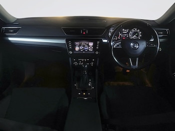 Used Skoda Superb 2019 for sale - 75347018: Photo