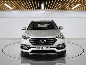 Used Hyundai Santa Fe 2016 for sale - 79375866: Photo