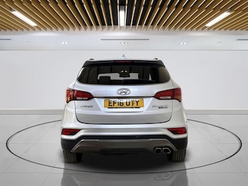 Used Hyundai Santa Fe 2016 for sale - 79375866: Photo