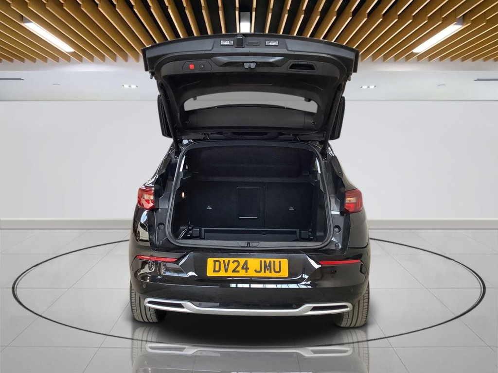 Used Vauxhall Grandland 2024 for sale - 77792399: Photo 9