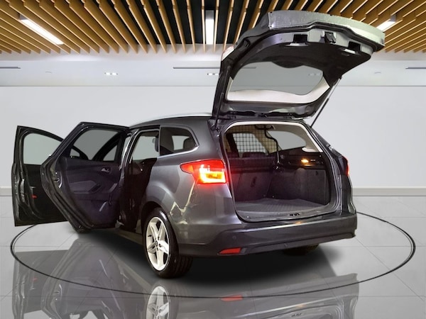 Used Ford Focus 2017 for sale - 76154557: Photo 8