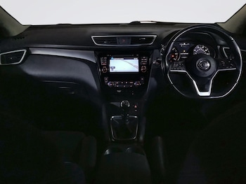 Used Nissan Qashqai 2018 for sale - 76147453: Photo 3