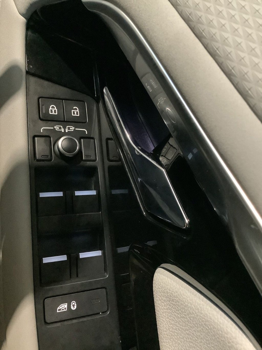 Used Land Rover Range Rover Evoque 2021 for sale - 77341478: Photo 15