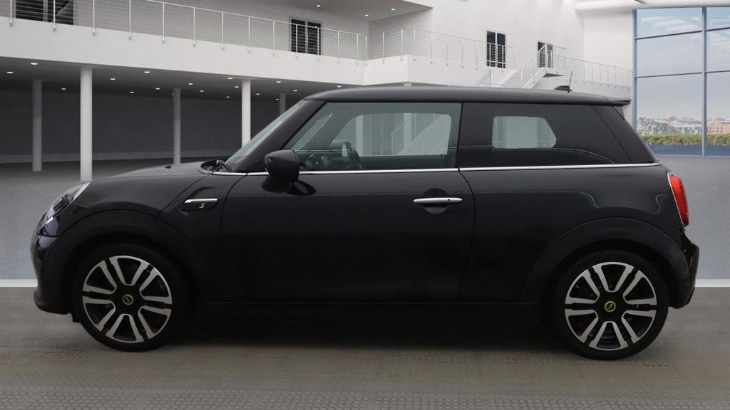 Used MINI Hatch 2022 for sale - 77693622: Photo 6