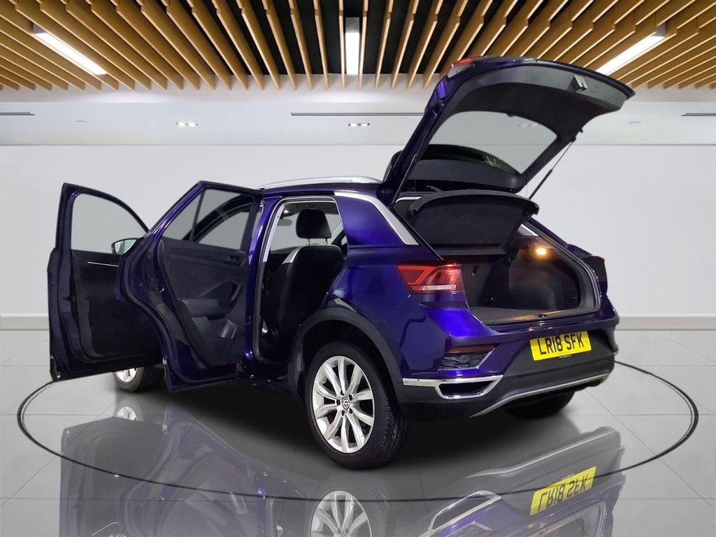 Used Volkswagen T-Roc 2018 for sale - 76345872: Photo 10