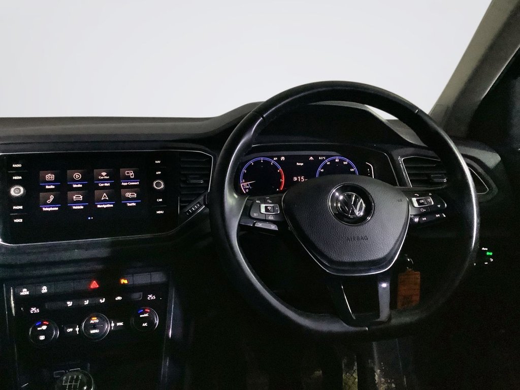 Used Volkswagen T-Roc 2018 for sale - 76345872: Photo 15