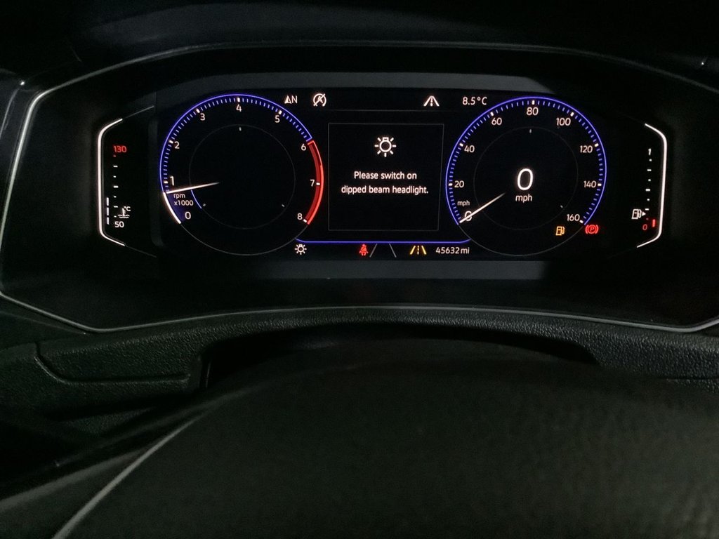 Used Volkswagen T-Roc 2018 for sale - 76345872: Photo 18