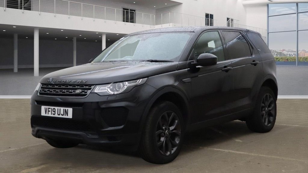 Used Land Rover Discovery Sport 2019 for sale - 76368143: Photo 2