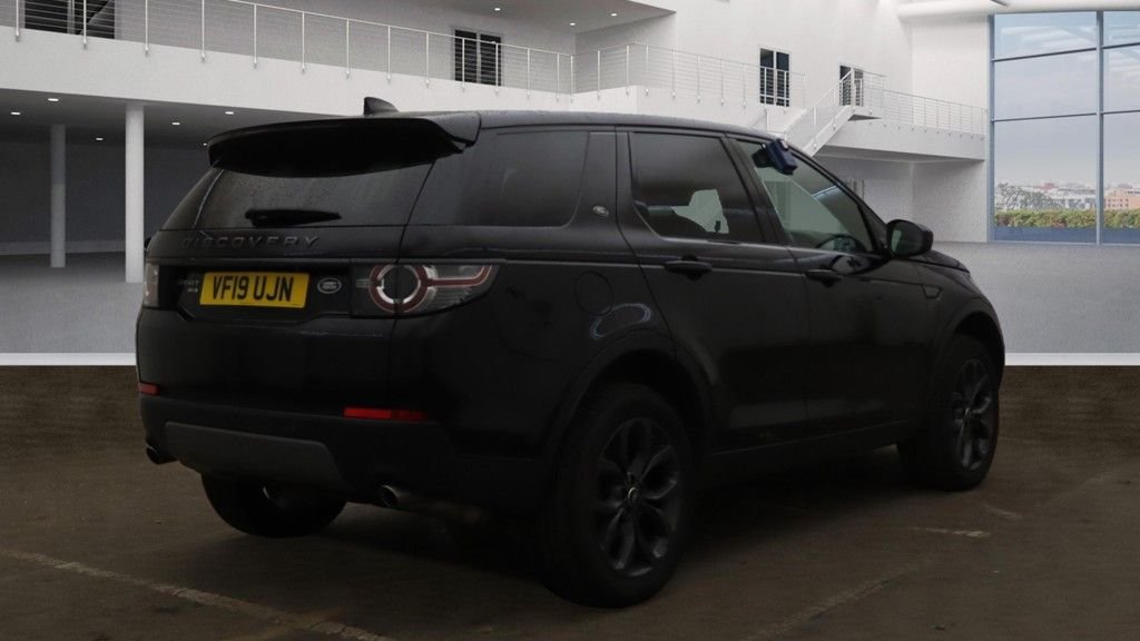 Used Land Rover Discovery Sport 2019 for sale - 76368143: Photo 4
