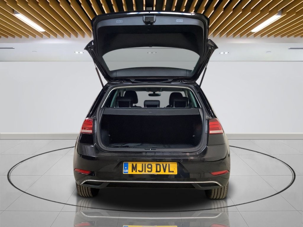 Used Volkswagen Golf 2019 for sale - 77952780: Photo 9