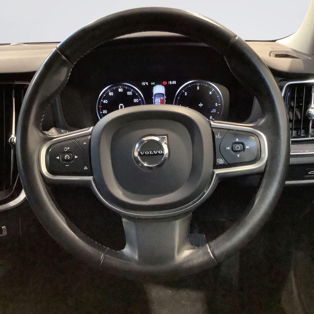 Used Volvo V60 2018 for sale - 77313572: Photo 16