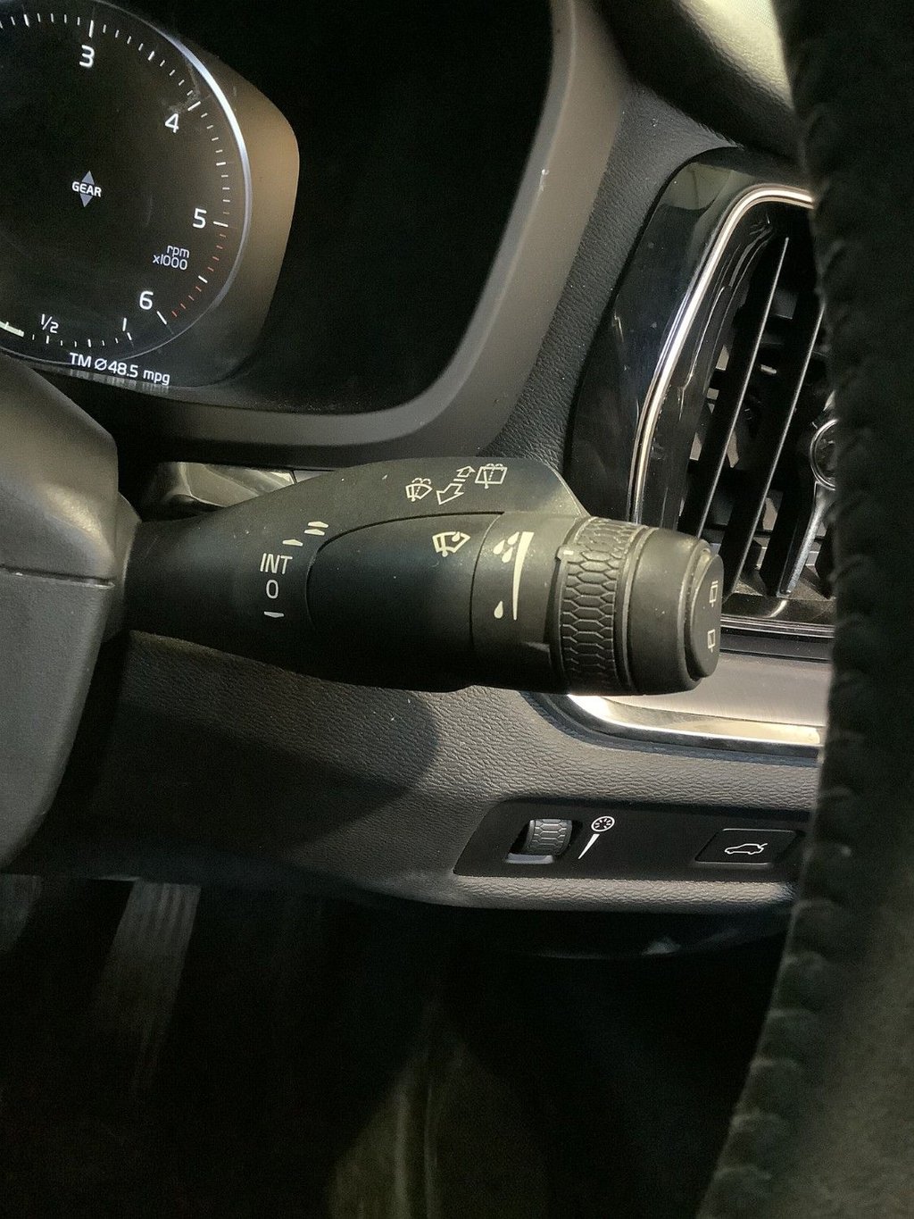 Used Volvo V60 2018 for sale - 77313572: Photo 21