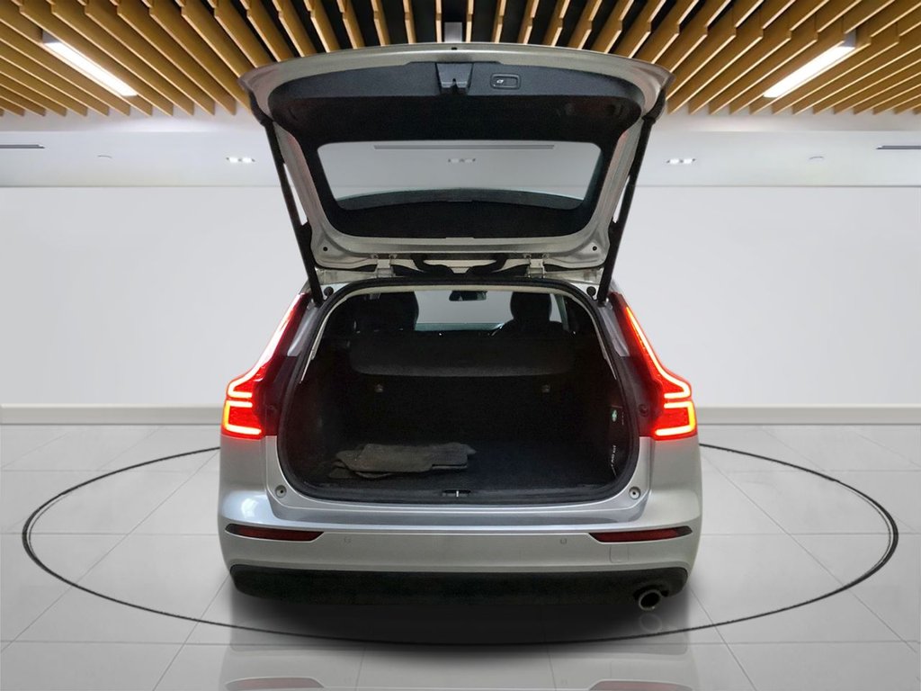 Used Volvo V60 2018 for sale - 77313572: Photo 9