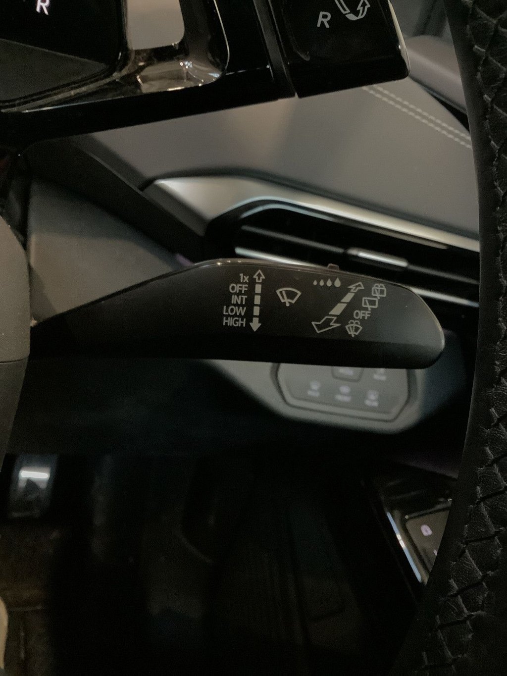 Used Volkswagen ID.4 2023 for sale - 77936401: Photo 17