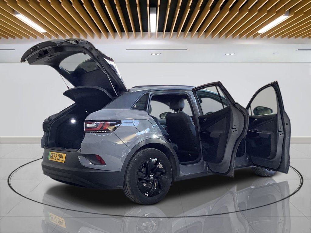 Used Volkswagen ID.4 2023 for sale - 77936401: Photo 9