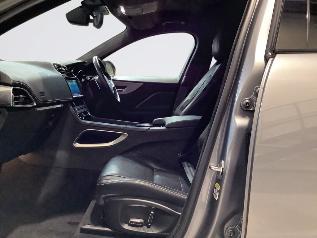 Used Jaguar F-Pace 2019 for sale - 77121520: Photo 12