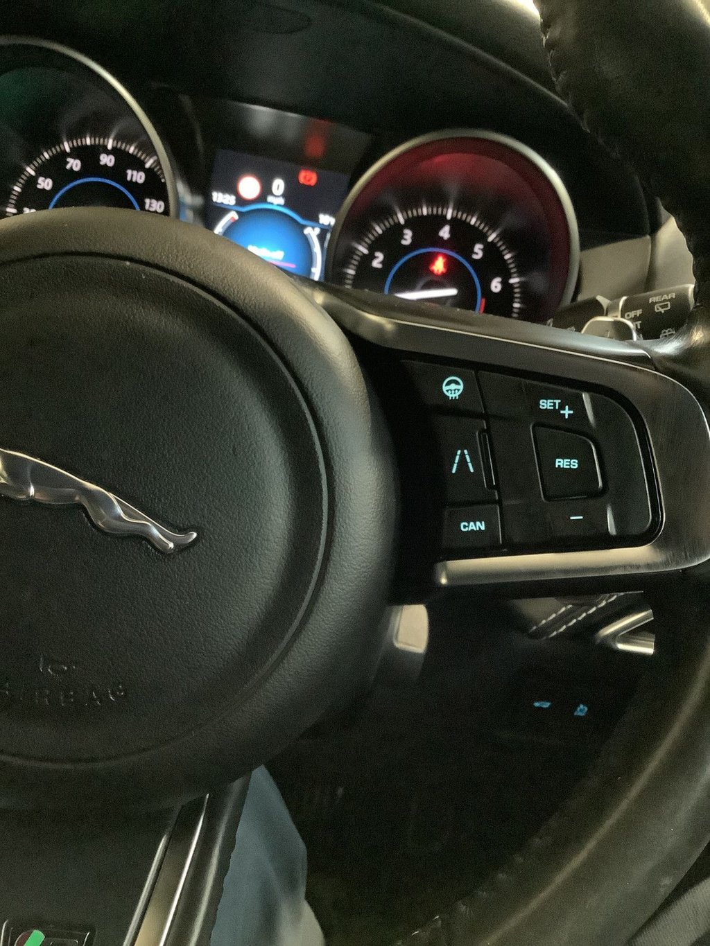 Used Jaguar F-Pace 2019 for sale - 77121520: Photo 21