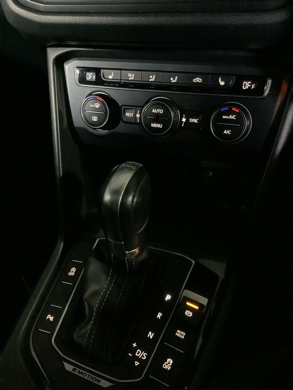 Used Volkswagen Tiguan 2016 for sale - 76520760: Photo 24