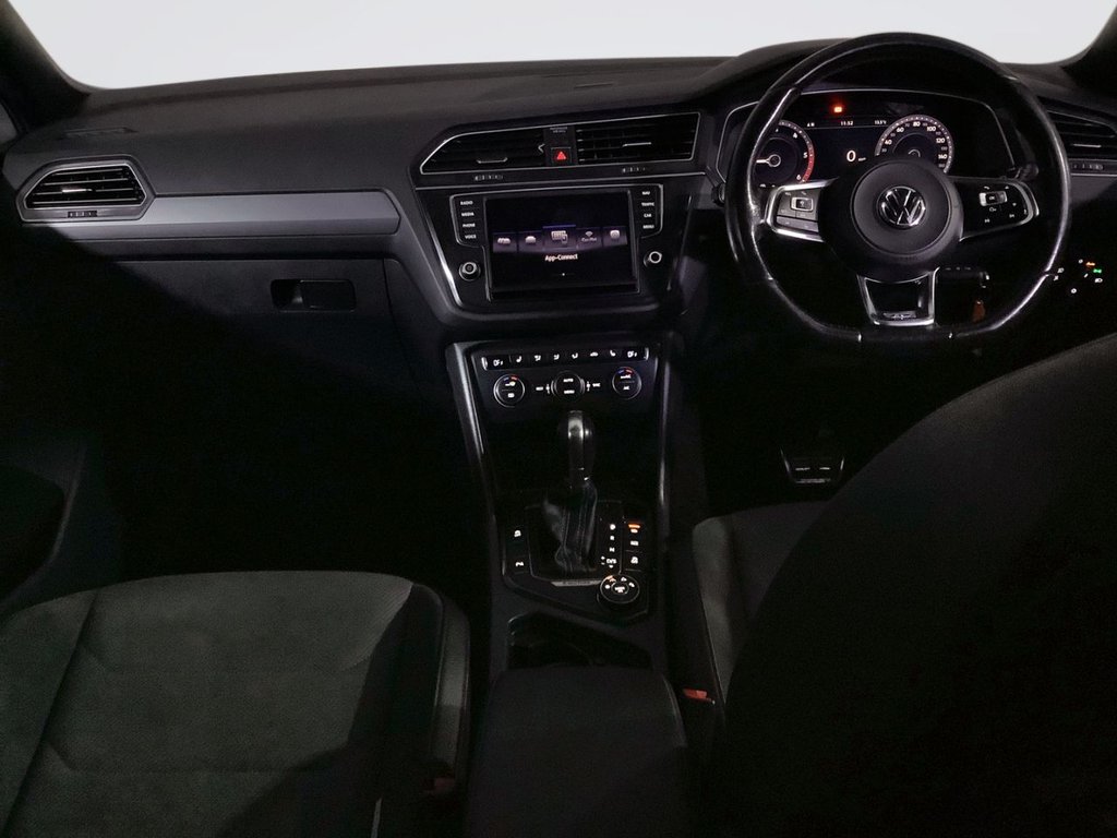 Used Volkswagen Tiguan 2016 for sale - 76520760: Photo 3