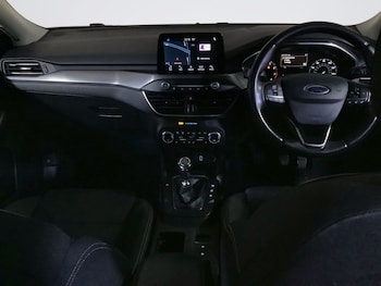 Used Ford Focus 2019 for sale - 76147923: Photo 3