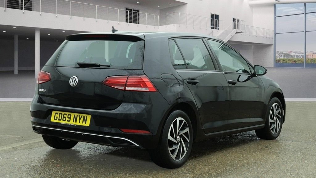 Used Volkswagen Golf 2019 for sale - 77667068: Photo 10