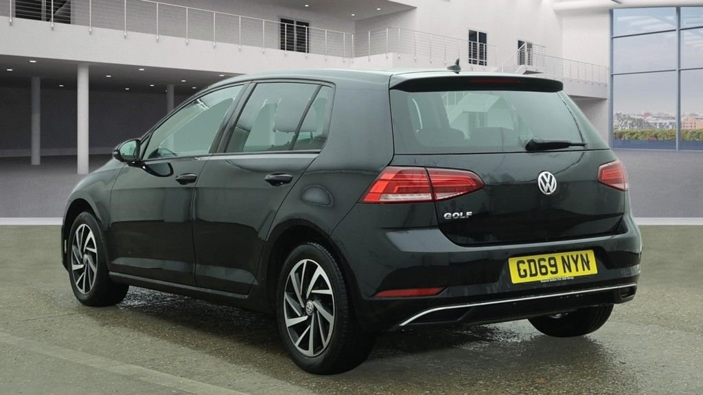 Used Volkswagen Golf 2019 for sale - 77667068: Photo 9