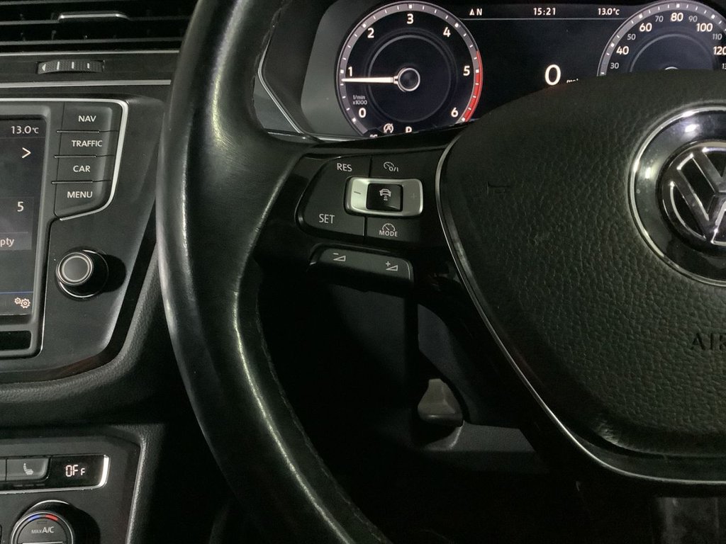 Used Volkswagen Tiguan 2016 for sale - 76527213: Photo 17