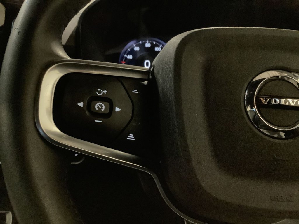 Used Volvo XC40 2022 for sale - 77593890: Photo 18