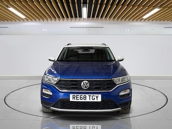 Used Volkswagen T-Roc 2018 for sale - 78805822: Photo
