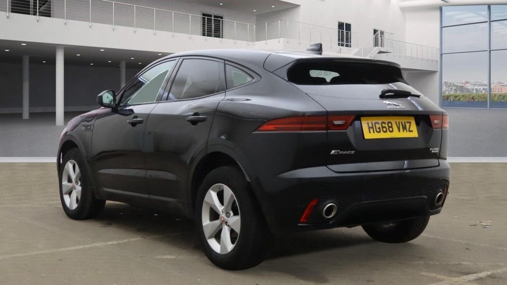 Used Jaguar E-Pace 2019 for sale - 76535561: Photo 3