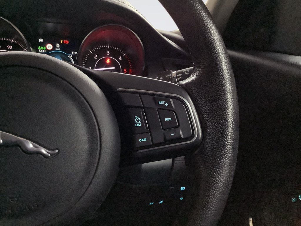 Used Jaguar E-Pace 2019 for sale - 77139641: Photo 17