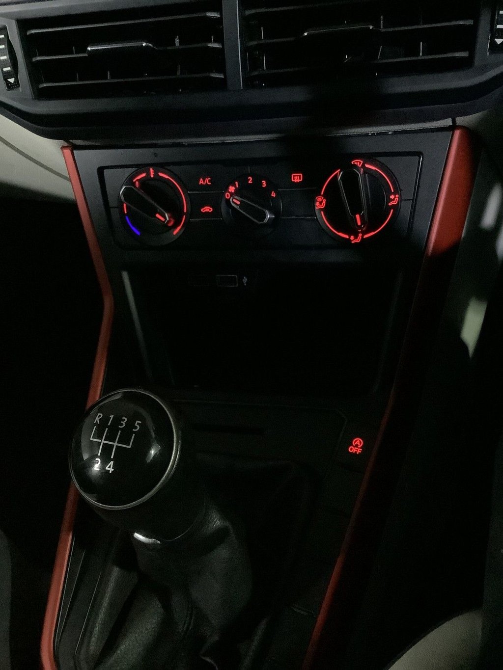 Used Volkswagen Polo 2018 for sale - 76631699: Photo 24