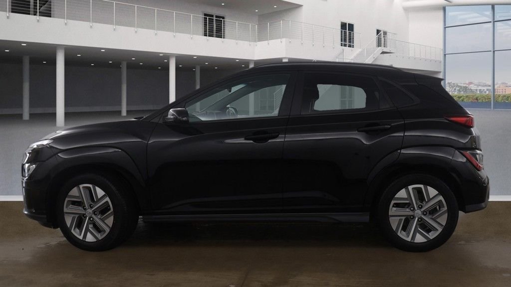 Used Hyundai KONA 2021 for sale - 77805977: Photo 6