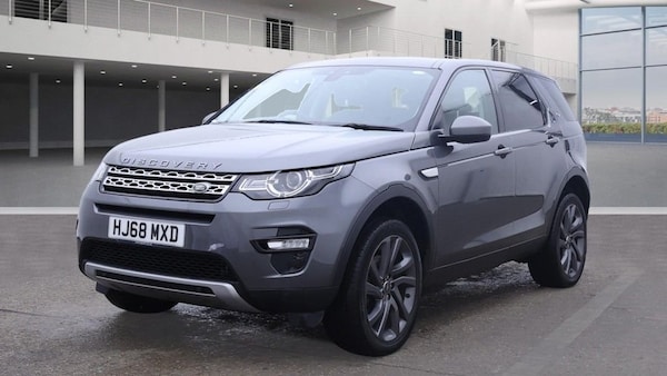 Used Land Rover Discovery Sport 2018 for sale - 76345905: Photo 2