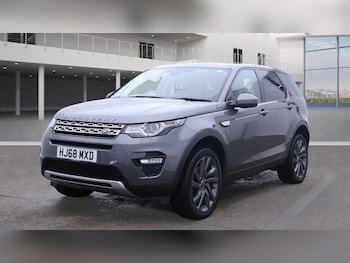 Used Land Rover Discovery Sport 2018 for sale - 76345905: Photo 2