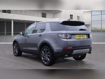 Used Land Rover Discovery Sport 2018 for sale - 76345905: Photo 3