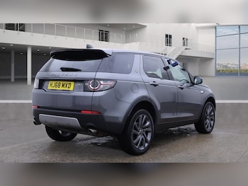Used Land Rover Discovery Sport 2018 for sale - 76345905: Photo 4
