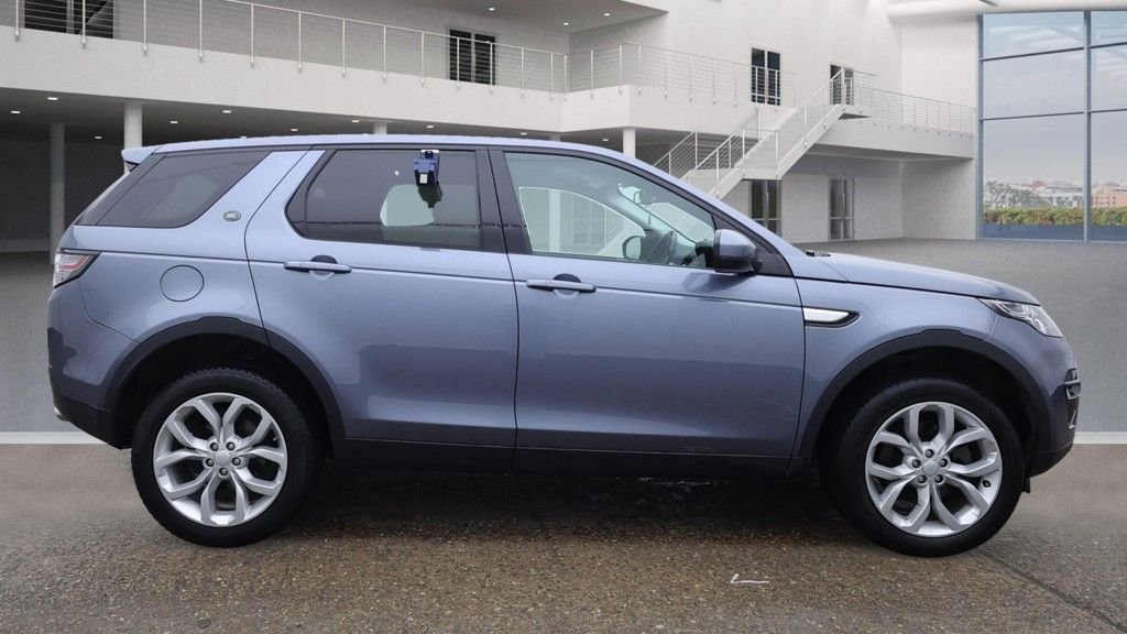 Used Land Rover Discovery Sport 2018 for sale - 76345896: Photo 5